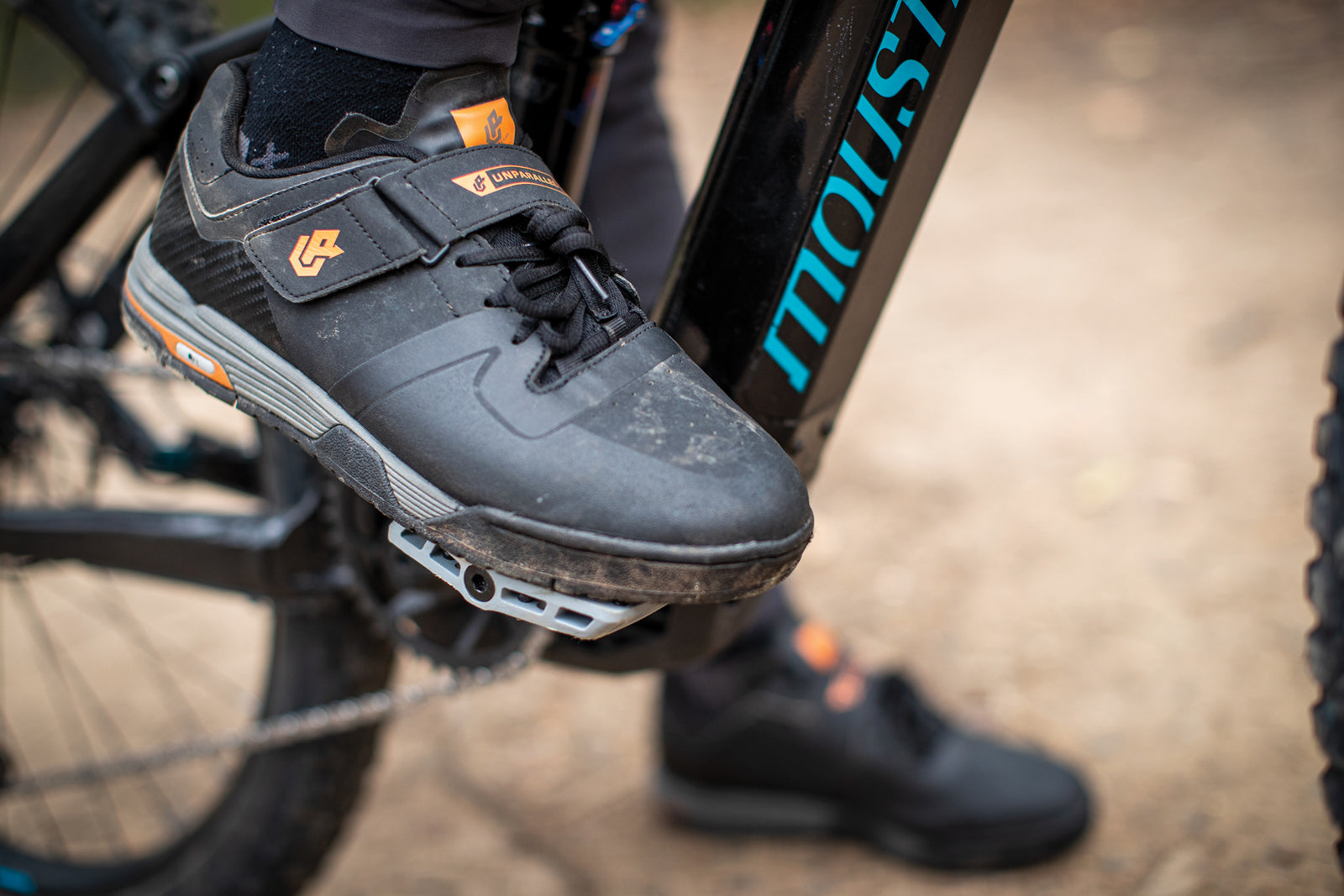 Bike Shoes – Clipless & Flat Pedal Options for Every Rider – Climb