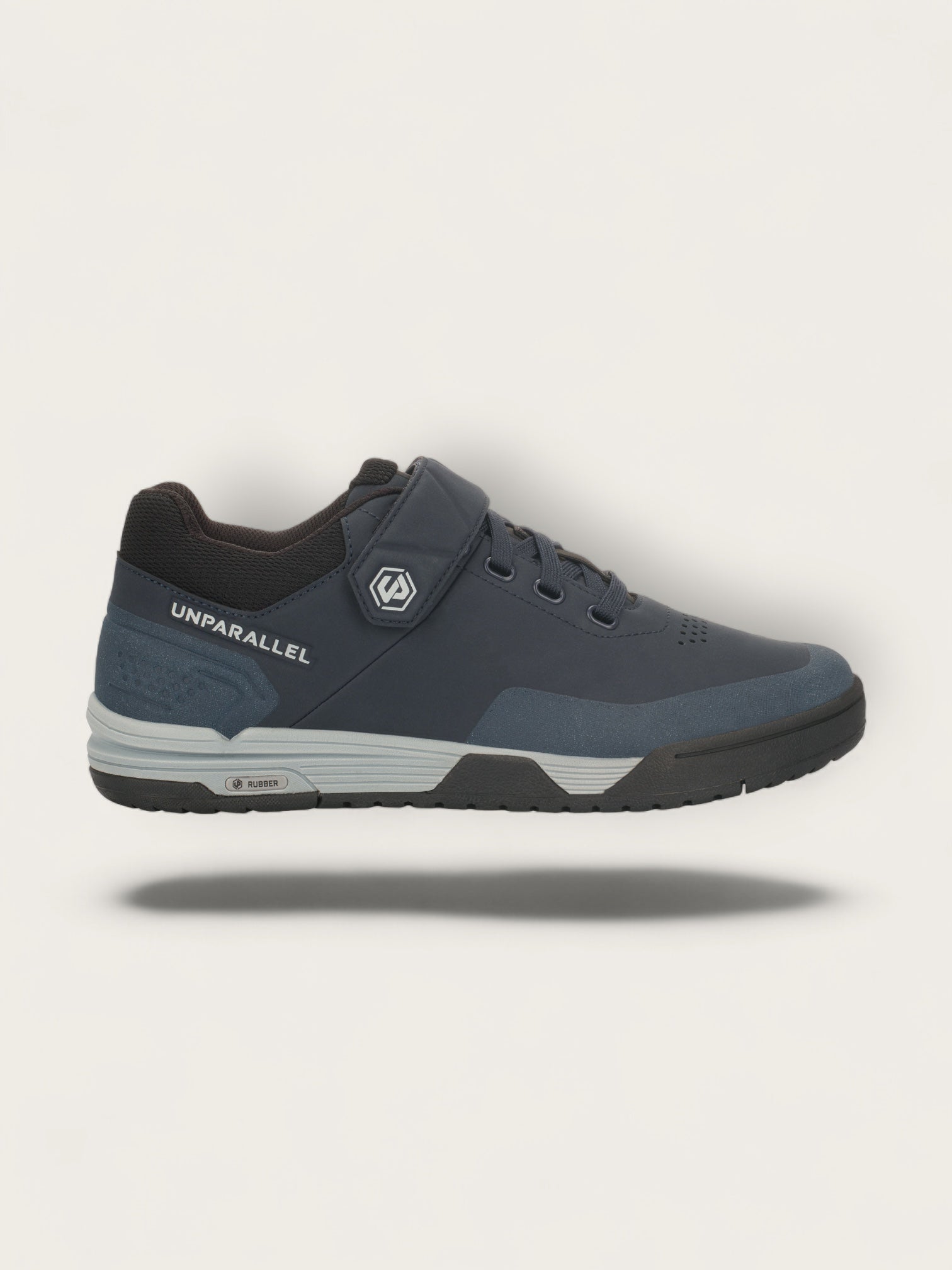 Dust Up Women's